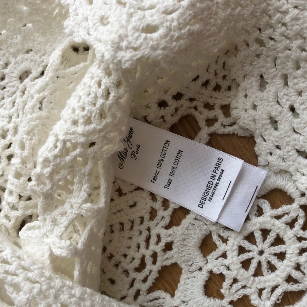 Miss June Paris Broderie Blouse - Picture 11 of 13